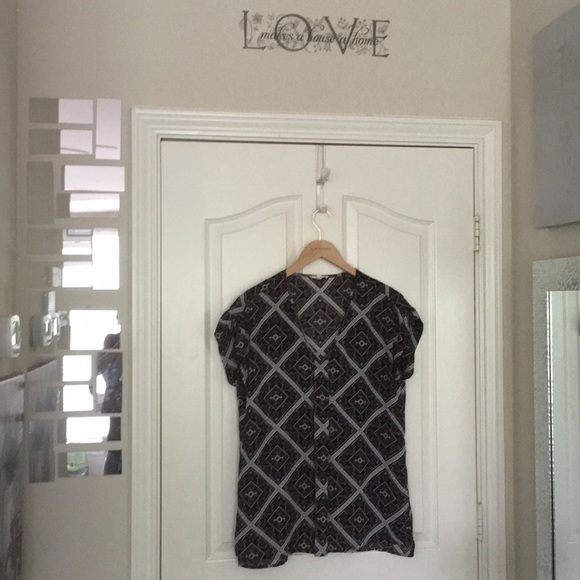 Pleione Blouse - Picture 4 of 4